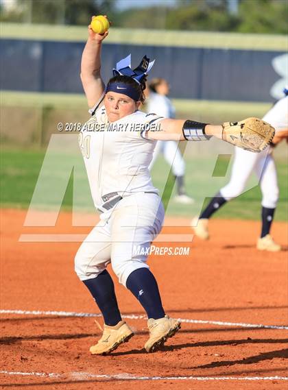 Thumbnail 2 in Bishop McLaughlin Catholic vs River Ridge photogallery.