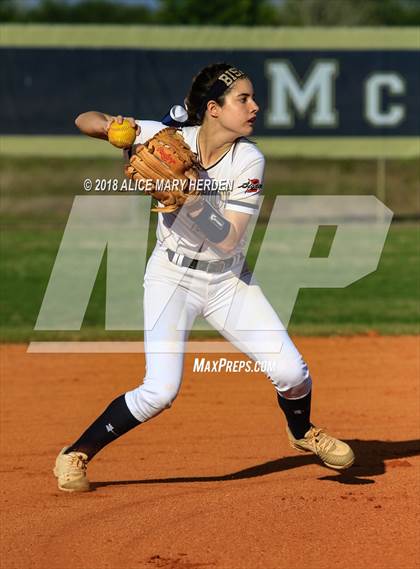 Thumbnail 1 in Bishop McLaughlin Catholic vs River Ridge photogallery.