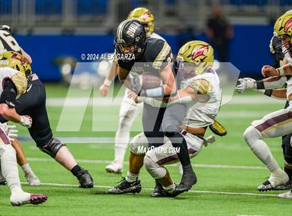 Thumbnail 2 in Los Fresnos vs. Johnson photogallery.