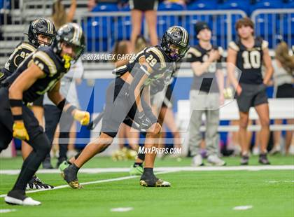 Thumbnail 2 in Los Fresnos vs. Johnson photogallery.