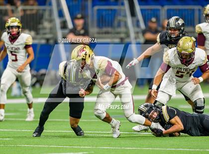 Thumbnail 2 in Los Fresnos vs. Johnson photogallery.