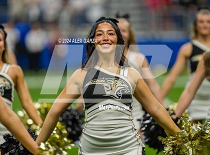 Thumbnail 1 in Los Fresnos vs. Johnson photogallery.