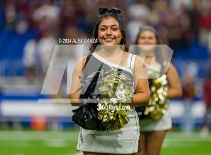 Thumbnail 2 in Los Fresnos vs. Johnson photogallery.