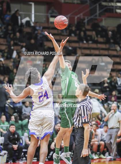 Thumbnail 2 in Dinuba vs. Immanuel (CIF CS DIII Final) photogallery.
