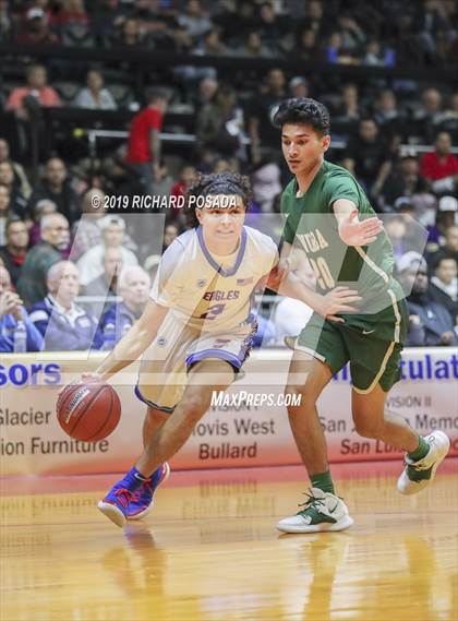 Thumbnail 2 in Dinuba vs. Immanuel (CIF CS DIII Final) photogallery.