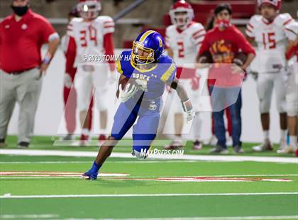 Thumbnail 3 in Brock vs. Denver City (UIL Class 3A Area Playoff) photogallery.