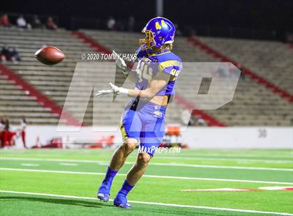 Thumbnail 3 in Brock vs. Denver City (UIL Class 3A Area Playoff) photogallery.