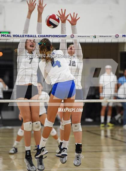 Thumbnail 3 in Marin Catholic @ Branson (MCAL Final) photogallery.
