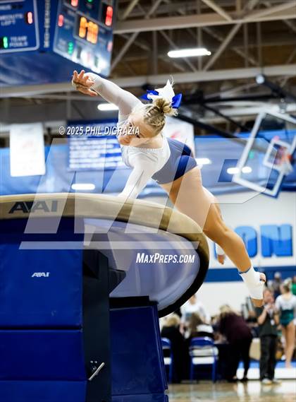 Thumbnail 2 in Pueblo Central (CHSAA 4A Final) photogallery.