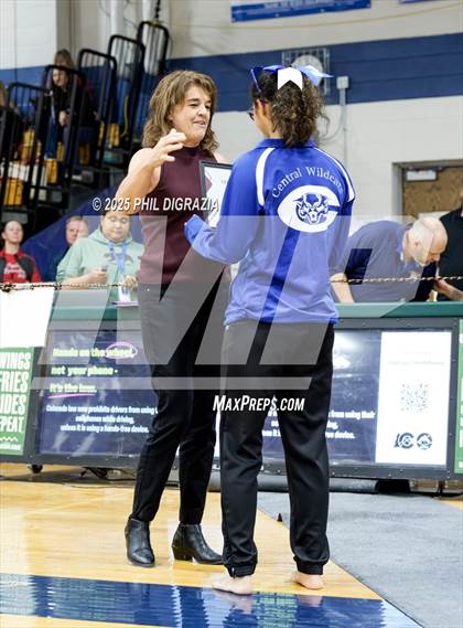 Thumbnail 2 in Pueblo Central (CHSAA 4A Final) photogallery.