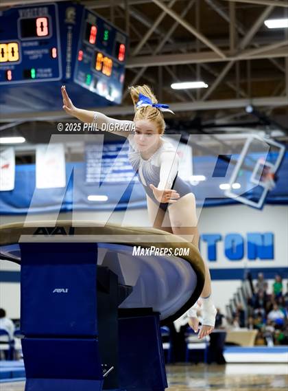 Thumbnail 3 in Pueblo Central (CHSAA 4A Final) photogallery.