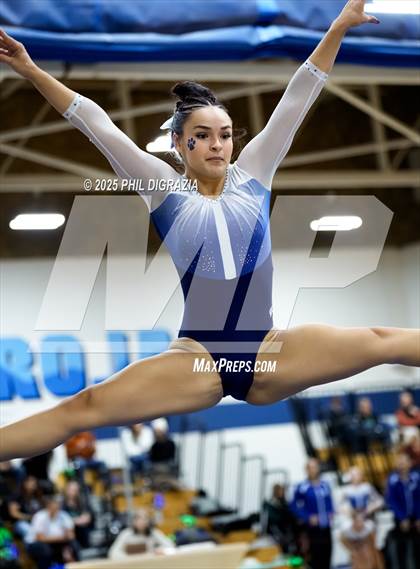 Thumbnail 1 in Pueblo Central (CHSAA 4A Final) photogallery.