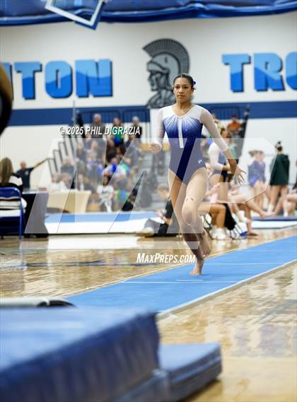 Thumbnail 2 in Pueblo Central (CHSAA 4A Final) photogallery.