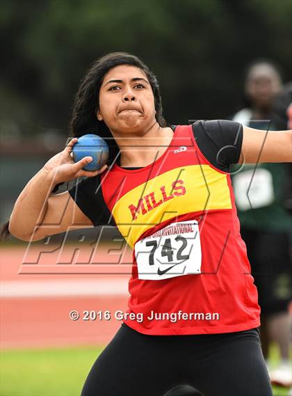 Thumbnail 2 in Stanford Invitational Girls Shot Put photogallery.