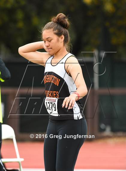 Thumbnail 2 in Stanford Invitational Girls Shot Put photogallery.