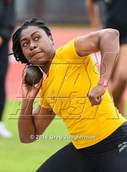 Thumbnail 2 in Stanford Invitational Girls Shot Put photogallery.