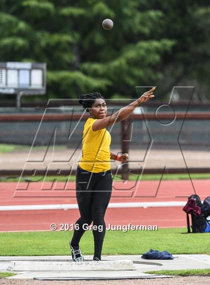 Thumbnail 2 in Stanford Invitational Girls Shot Put photogallery.