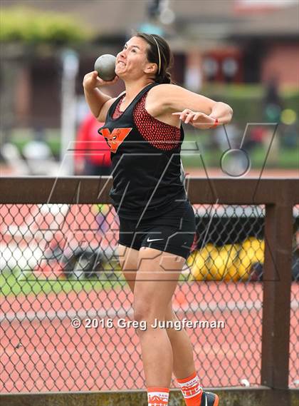 Thumbnail 3 in Stanford Invitational Girls Shot Put photogallery.