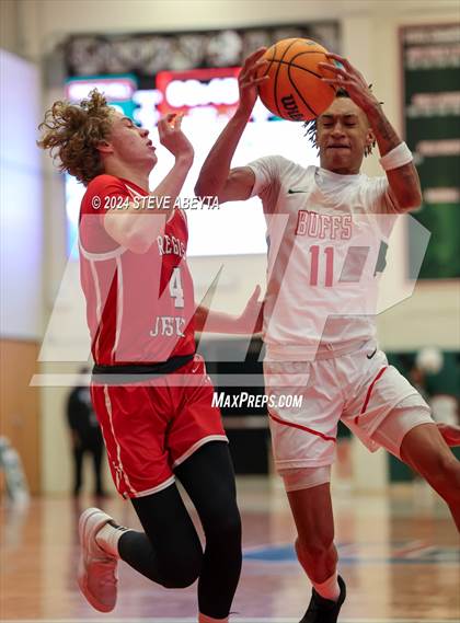 Thumbnail 3 in Regis Jesuit @ Smoky Hill (CHSAA 6A Second Round) photogallery.