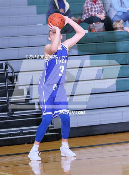 Thumbnail 2 in Creighton Prep @ Lincoln Southwest photogallery.