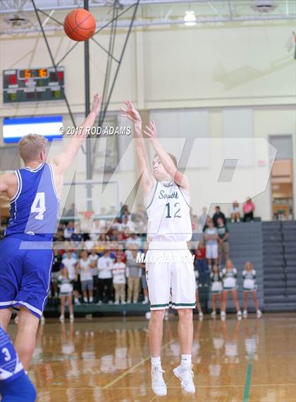 Thumbnail 3 in Creighton Prep @ Lincoln Southwest photogallery.