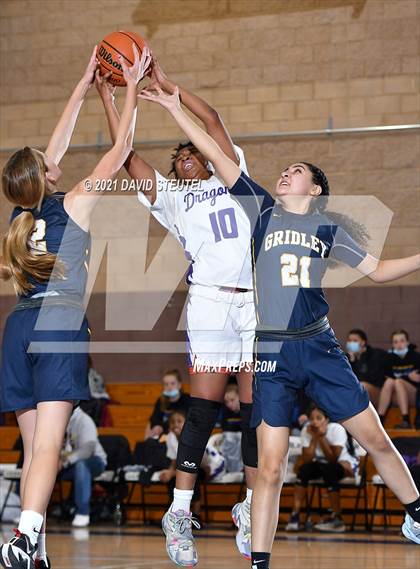 Thumbnail 1 in Gridley vs. Sacramento (Chavez Classic) photogallery.