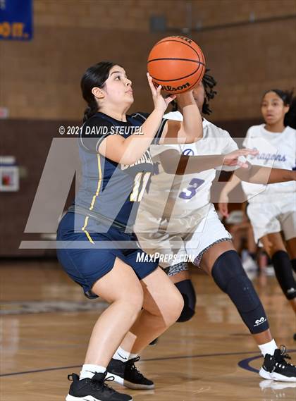 Thumbnail 2 in Gridley vs. Sacramento (Chavez Classic) photogallery.