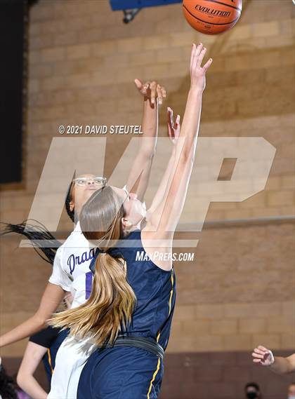 Thumbnail 1 in Gridley vs. Sacramento (Chavez Classic) photogallery.