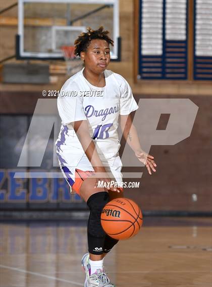 Thumbnail 1 in Gridley vs. Sacramento (Chavez Classic) photogallery.
