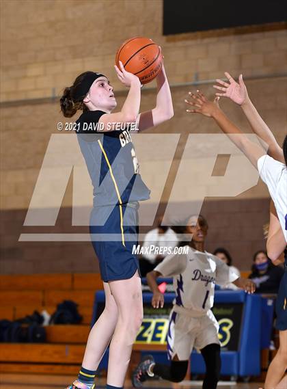 Thumbnail 2 in Gridley vs. Sacramento (Chavez Classic) photogallery.