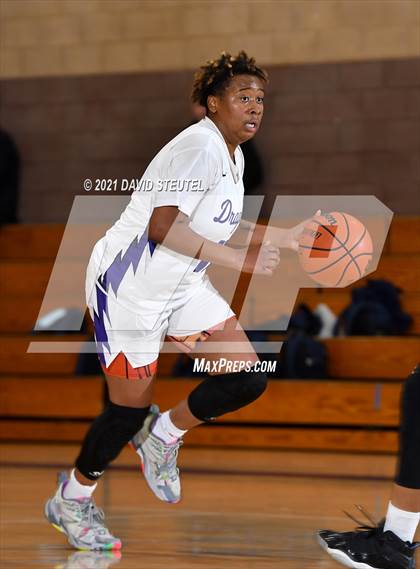 Thumbnail 1 in Gridley vs. Sacramento (Chavez Classic) photogallery.