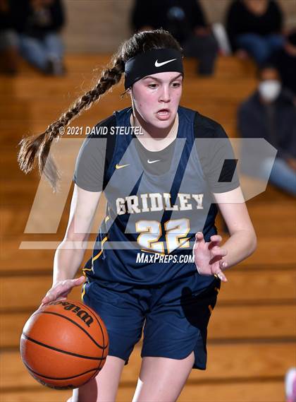 Thumbnail 3 in Gridley vs. Sacramento (Chavez Classic) photogallery.