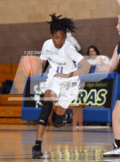 Thumbnail 3 in Gridley vs. Sacramento (Chavez Classic) photogallery.