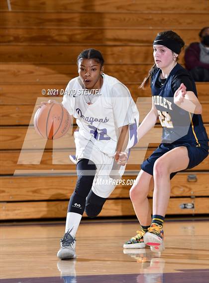 Thumbnail 2 in Gridley vs. Sacramento (Chavez Classic) photogallery.