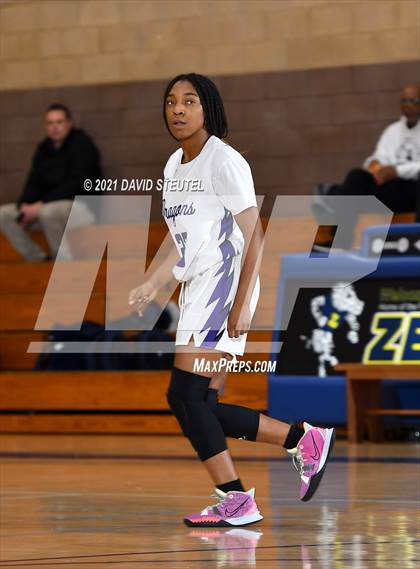 Thumbnail 2 in Gridley vs. Sacramento (Chavez Classic) photogallery.