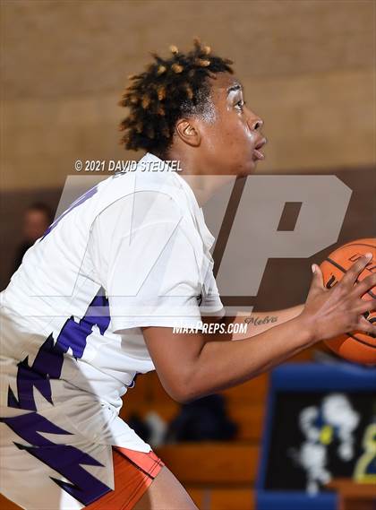 Thumbnail 3 in Gridley vs. Sacramento (Chavez Classic) photogallery.