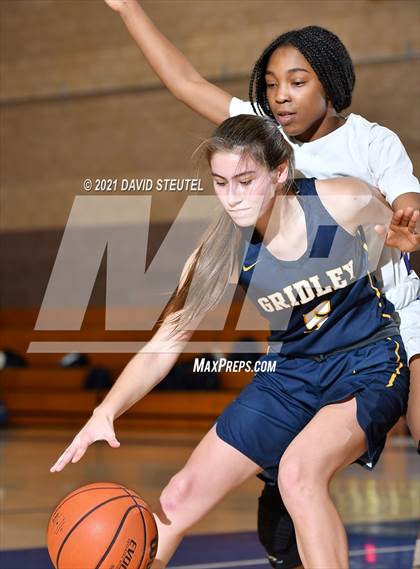 Thumbnail 1 in Gridley vs. Sacramento (Chavez Classic) photogallery.