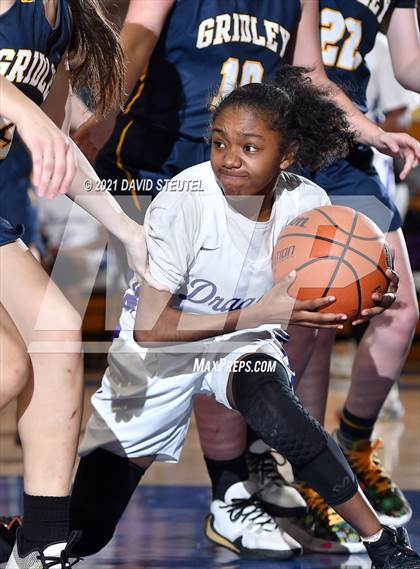 Thumbnail 1 in Gridley vs. Sacramento (Chavez Classic) photogallery.