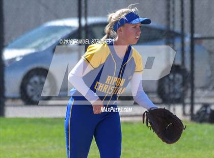 Thumbnail 2 in Ripon Christian vs. Argonaut (CIF SJS D6 Semifinal Playoffs) photogallery.