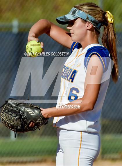 Thumbnail 1 in Calabasas @ Agoura photogallery.