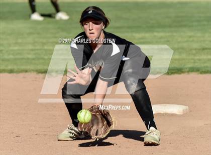 Thumbnail 1 in Calabasas @ Agoura photogallery.