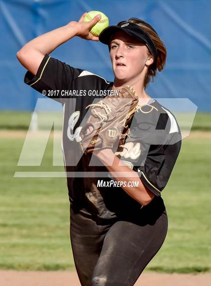 Thumbnail 1 in Calabasas @ Agoura photogallery.