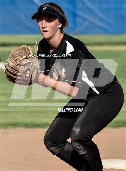 Thumbnail 2 in Calabasas @ Agoura photogallery.