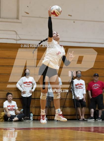 Thumbnail 1 in Kahuku @ Kalani photogallery.