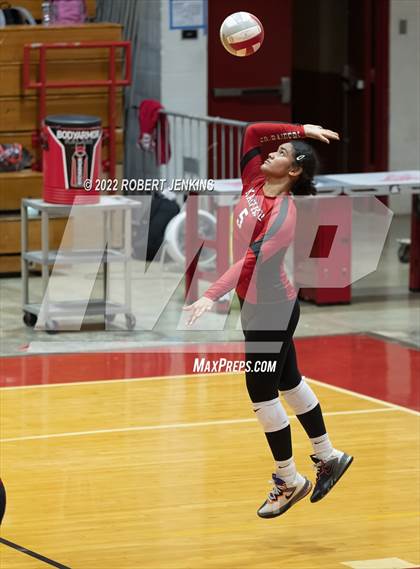 Thumbnail 1 in Kahuku @ Kalani photogallery.