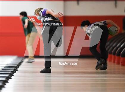 Thumbnail 2 in LHSAA Bowling Playoffs (Round 1, 9AM , Kenner Lanes) photogallery.