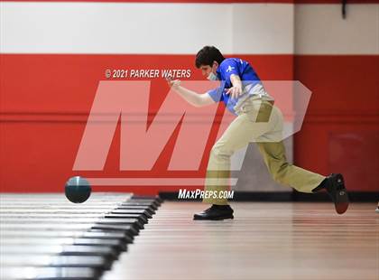 Thumbnail 3 in LHSAA Bowling Playoffs (Round 1, 9AM , Kenner Lanes) photogallery.
