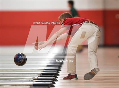 Thumbnail 1 in LHSAA Bowling Playoffs (Round 1, 9AM , Kenner Lanes) photogallery.