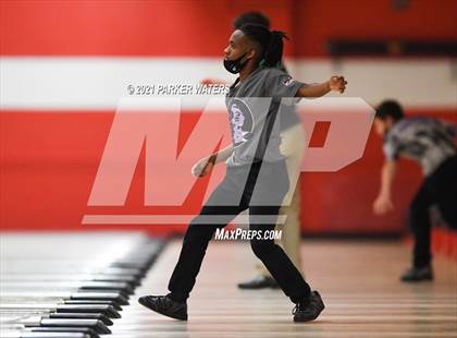 Thumbnail 1 in LHSAA Bowling Playoffs (Round 1, 9AM , Kenner Lanes) photogallery.