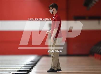 Thumbnail 1 in LHSAA Bowling Playoffs (Round 1, 9AM , Kenner Lanes) photogallery.